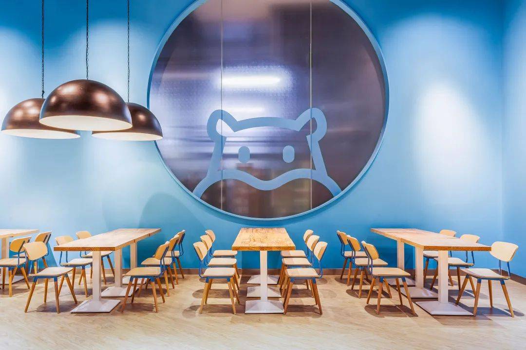 VI设计阿里巴巴盒马机器人餐厅，打造未来概念的餐饮空间设计